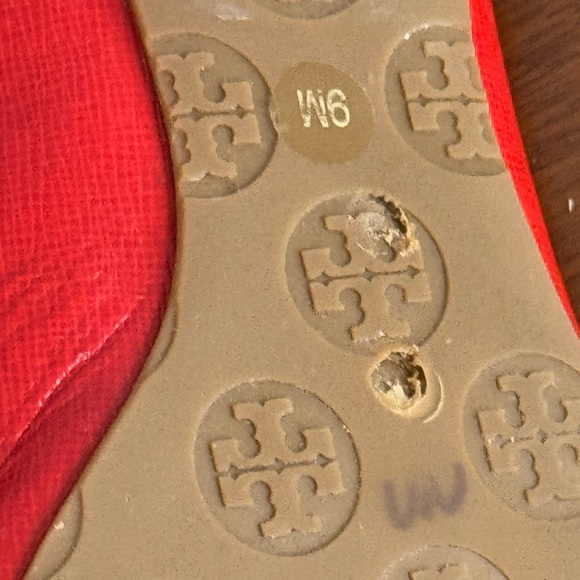 Tory Burch Red Flats 9 - Picture 7 of 14